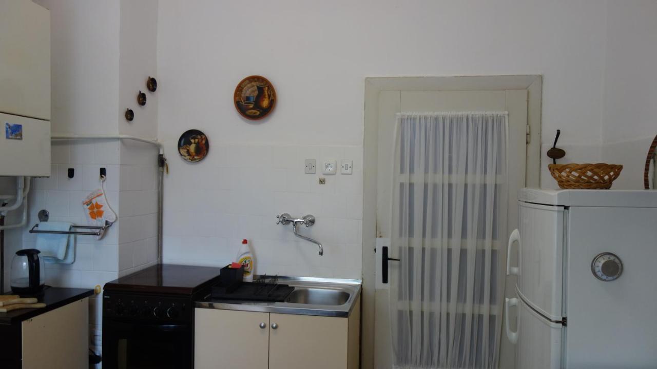 Apartment Mia Donja Pacetina Eksteriør billede